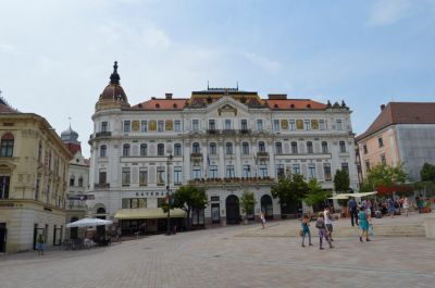 Pracht en praal in Pécs.
Keywords: Pécs Hongarije vakantie 2015 gebouw Hongarije
